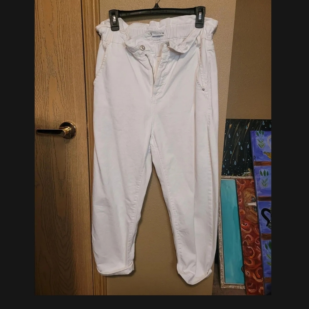 Zara white cuffed jeans